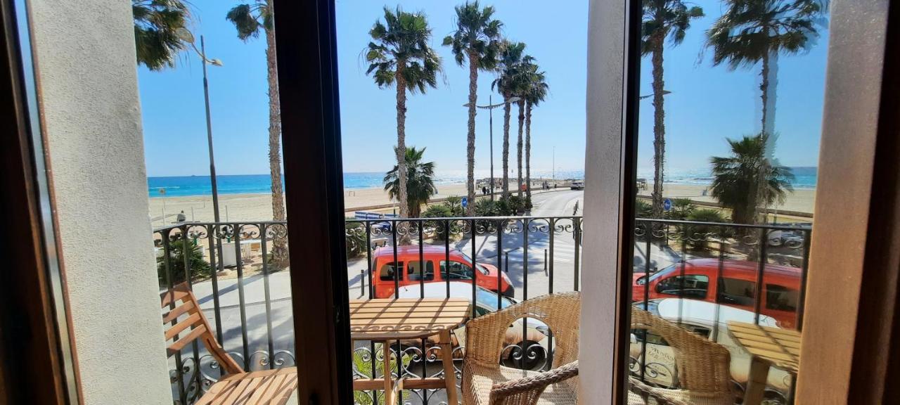 AR28-1, Coqueto apartamento en primera línea de playa Villajoyosa Exterior foto