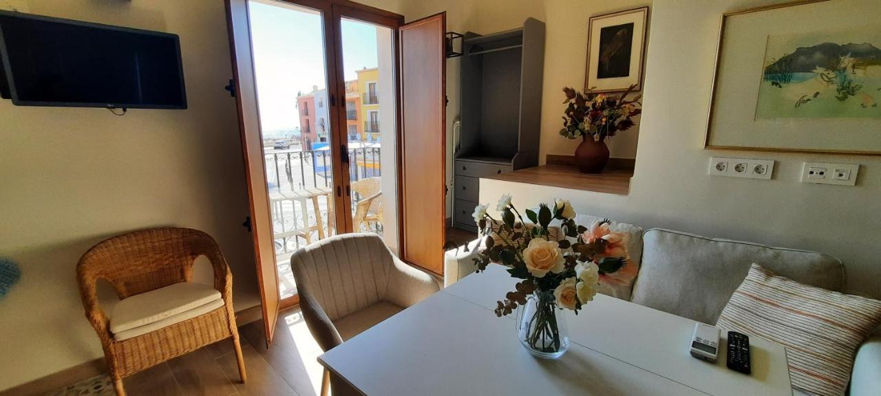 AR28-1, Coqueto apartamento en primera línea de playa Villajoyosa Exterior foto